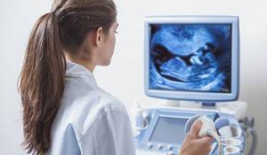 УЗИ беременности на ранних сроках: вредно ли, как делают?