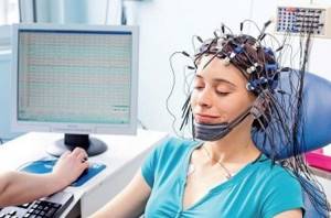 Эхоэнцефалография головного мозга – что это за процедура и как ее делают?