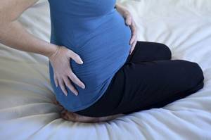 Плохой анализ мочи при беременности: причины, чем грозит?