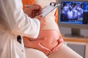 Эритроциты в моче при беременности: норма и причины повышения показателя
