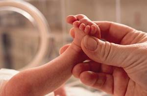 Скрининг новорожденных: виды, как делают?